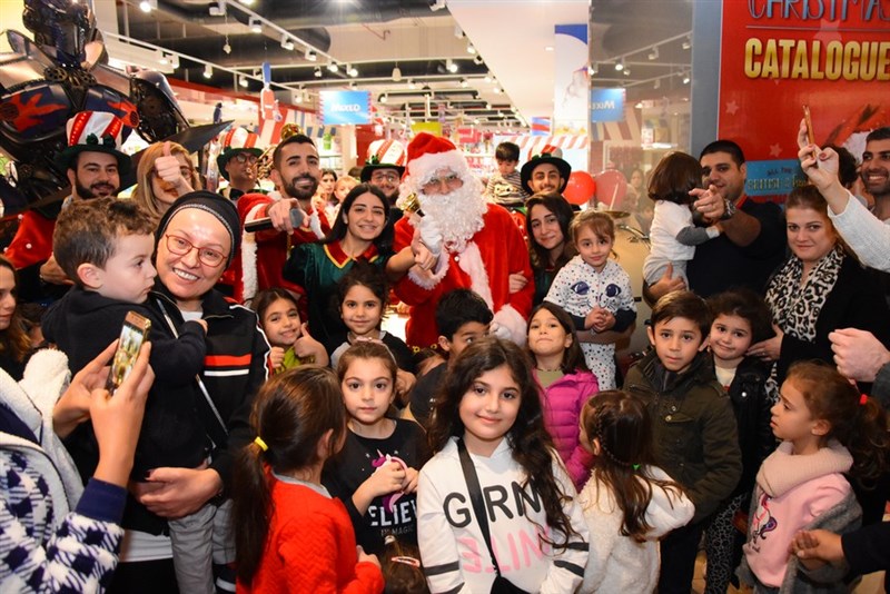 Biggest Christmas Reveal event at Toy Store-ABC Verdun